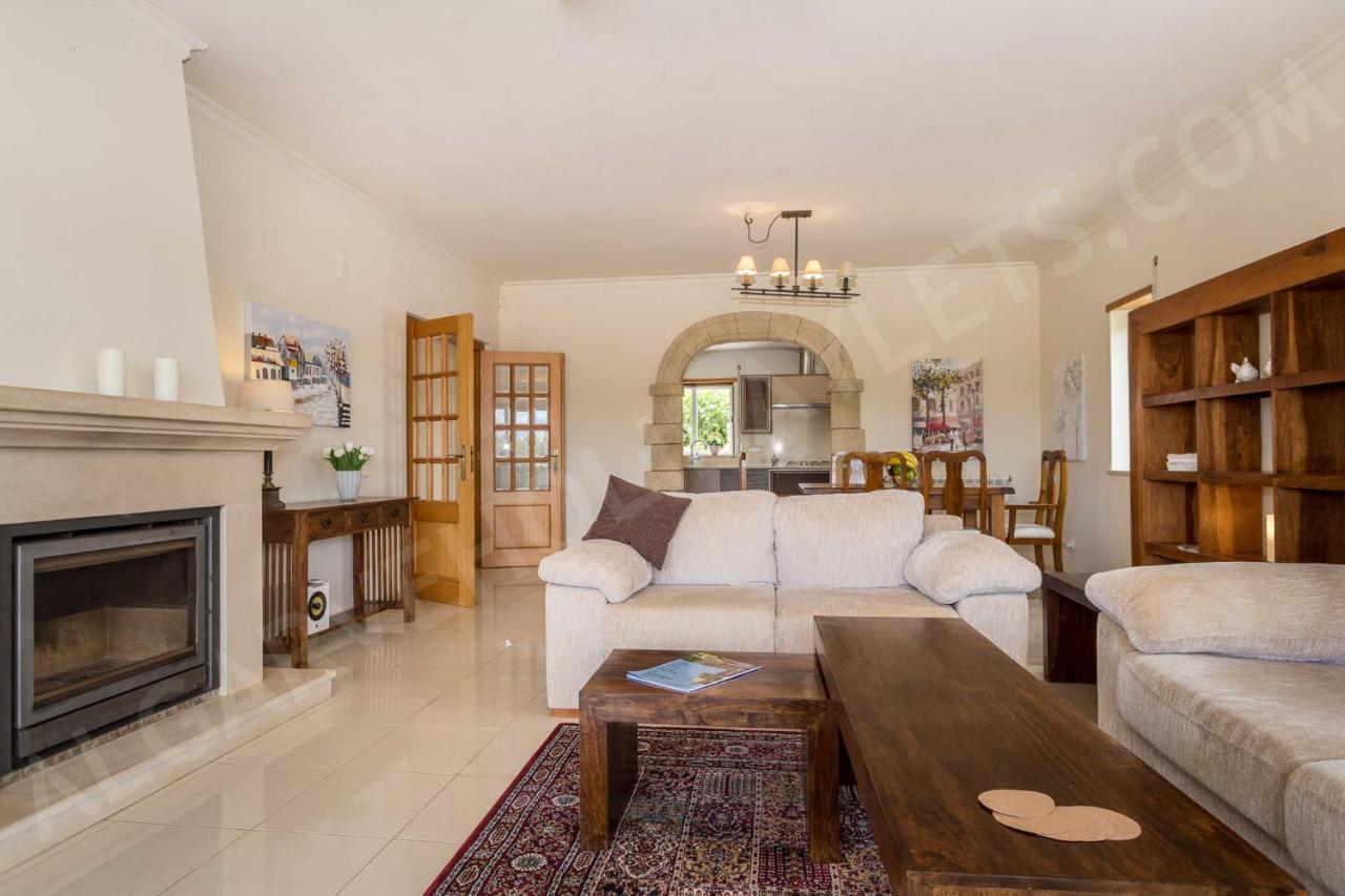 Casa Carinha Villa ลากอส ภายนอก รูปภาพ